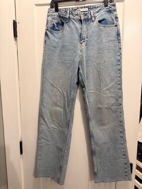 Zara Light Wash Mid-Rise Blue Denim Jeans